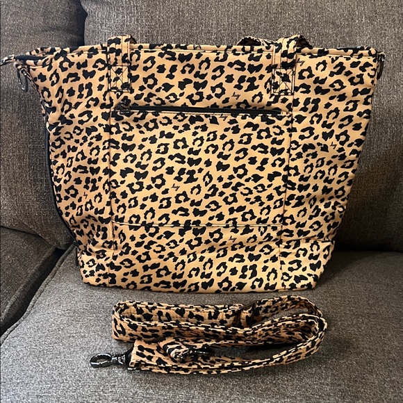 Lug Spotted Leopard Rally - Picture 5 of 7